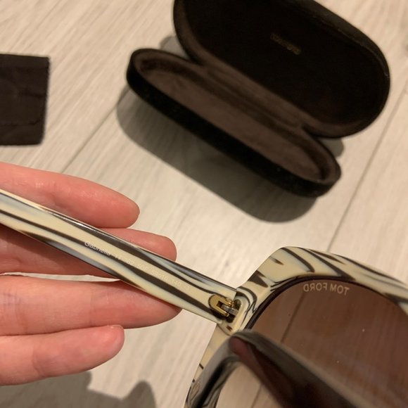 TOM FORD TF 362 Gabriella Brown/White Sunglasses - Picture 7 of 7